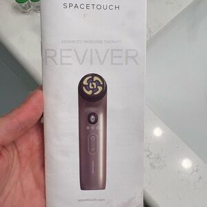 Reviver Skincare Tool - Purple